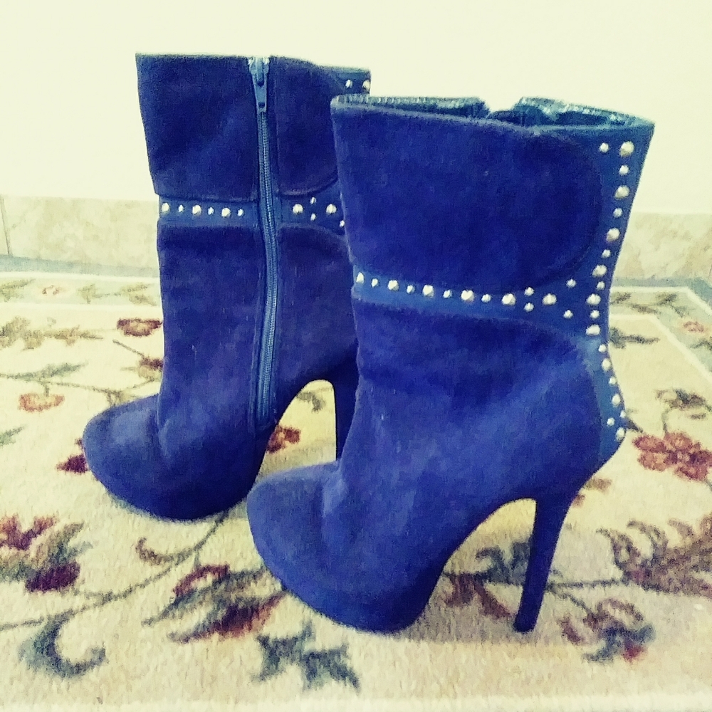 Shoe boots